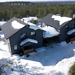 Twin 3 Bedroom With Jacuzzi By Rukalodges Ruka
