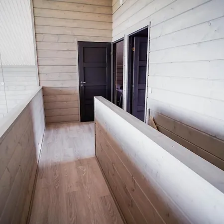Twin 3 Bedroom With Jacuzzi By Rukalodges Huvilat