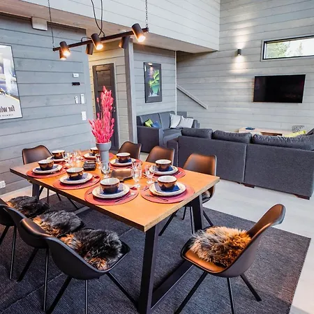 Twin 3 Bedroom With Jacuzzi By Rukalodges Βίλα Ruka